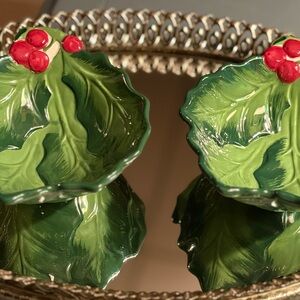 Vintage set of ceramic holly leaf tidbit bowls